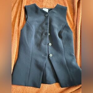Aritzia Wilfred Black Sleeveless Button-Front Vest